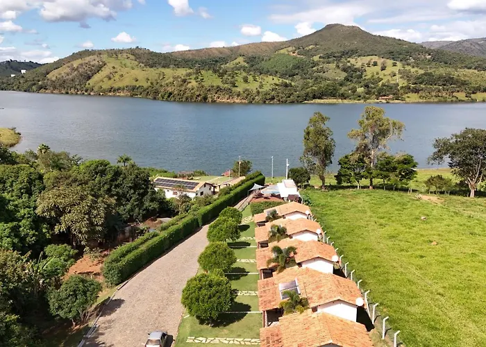 Pousada Vila do Lago - Vista Incrível, Café da Manhã e Passeio de Caiaque Capitólio